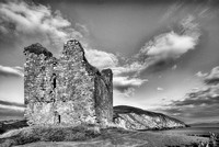 Minard Castle Ruins, Monochrome